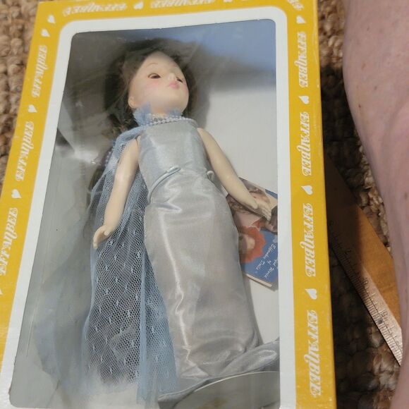 NEW Effanbee 11" The Little Mermaid Doll #1167 Storybook Collection Mermaid gift - Picture 2 of 15